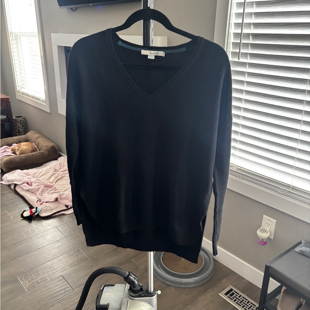 Boden Black V-Neck Wool Blend Women's Sweater